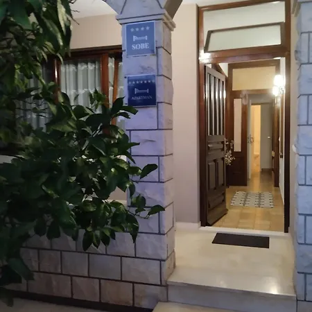 בית הארחה Keti House וולה לוקה